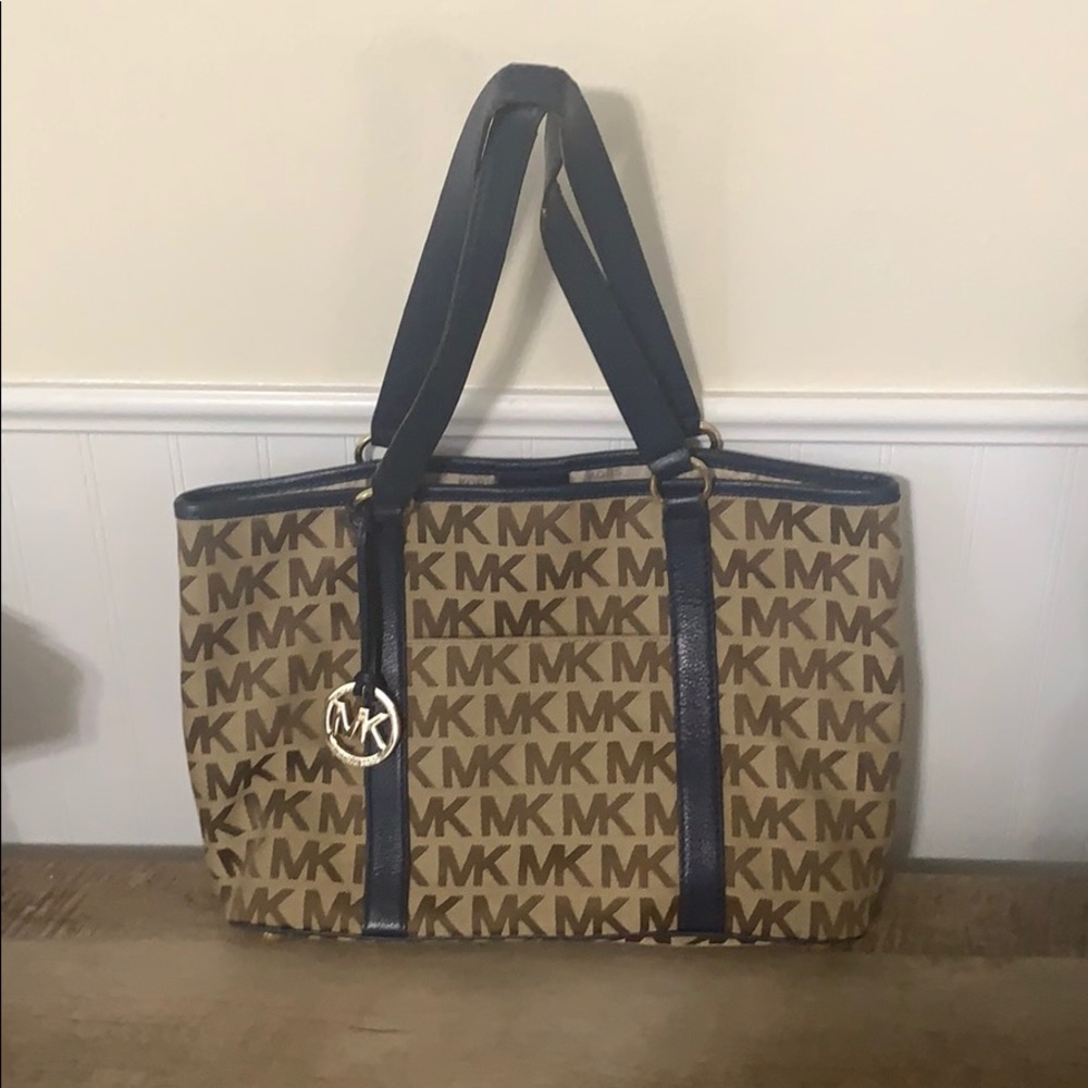 Michael Kors tote